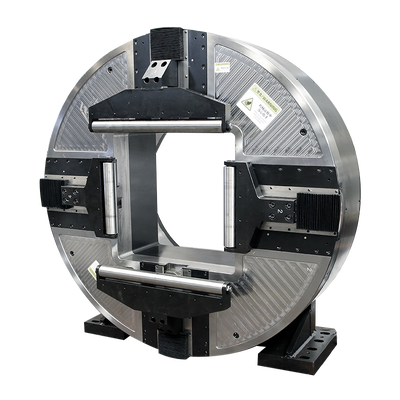 Heavy Duty 640mm Pneumatic Laser Chuck with 25KN Clamping Force and Full Stroke Design for Large Tube Cutting (Designo a colpo completo per il taglio di grandi tubi)