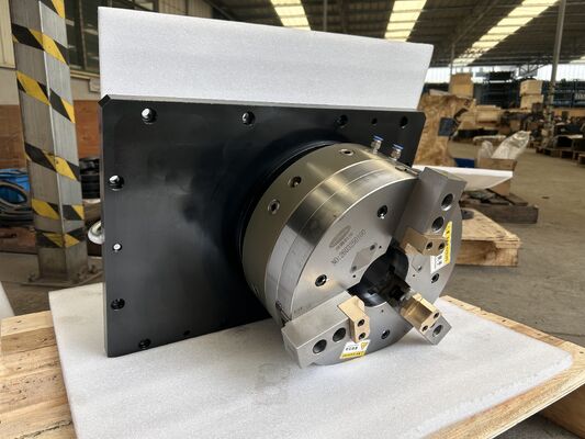 Adattabile ad alta precisione 150 r/min a tre mascelle pneumatico rotante per tornio CNC